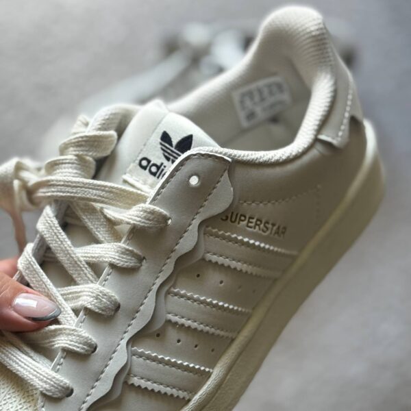 Adidas Superstar
