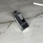 پرایمر مات‌کننده و محوکننده نقره‌ای شیگلم Camera On Smooth & Blur Primer - تصویر 3